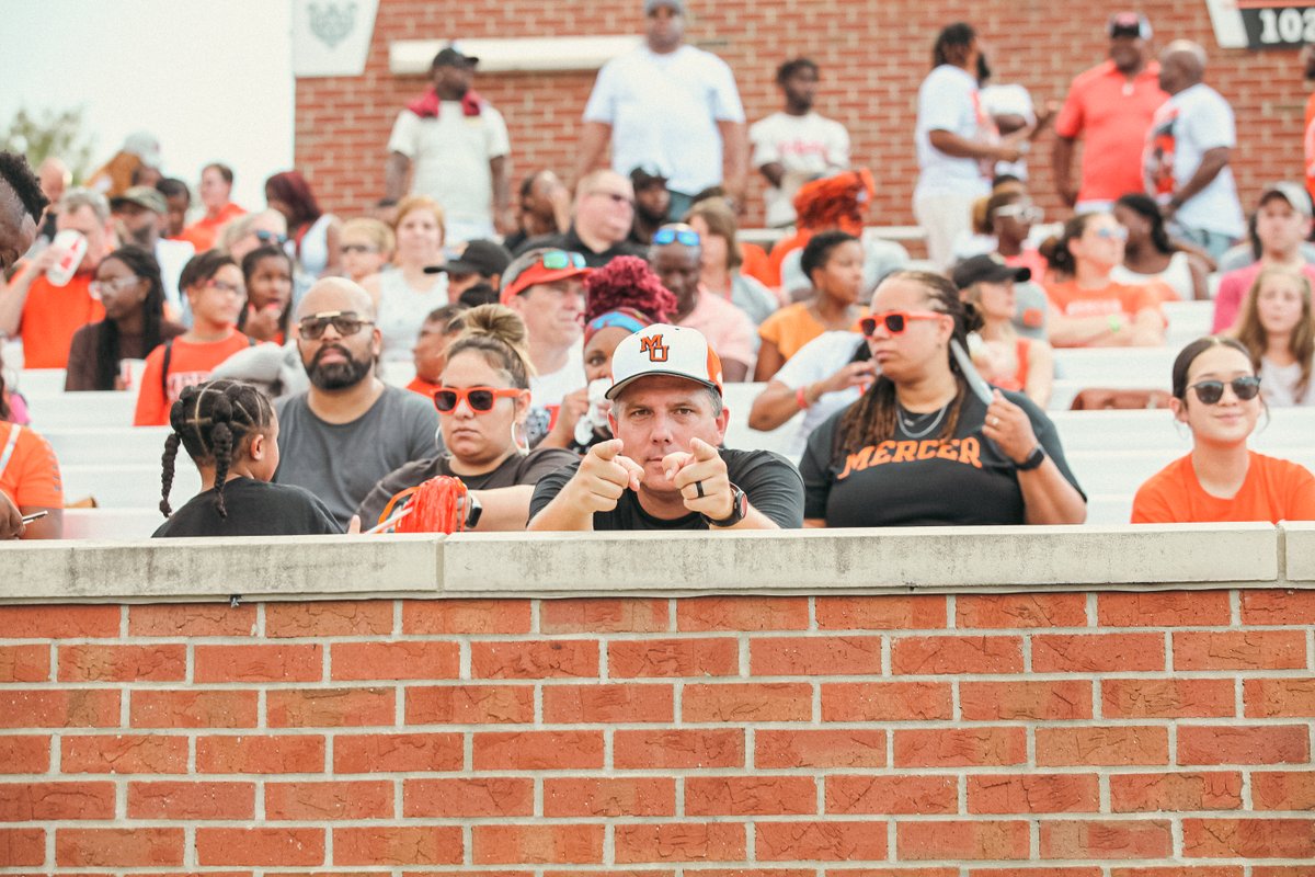 SirclarenceX's tweet photo. A few of my shots from our game against Morehead State ๐ธ
#RaiseTheBar | #RoarTogether | #sportsday #sportsphotography | #MUFB | #Creative https://t.co/bLkjD8hTo5