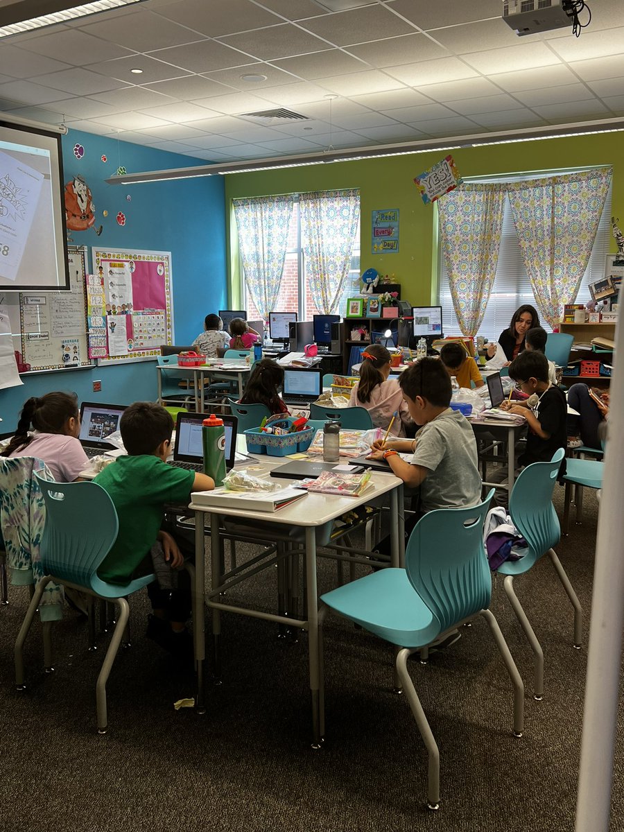 MsRGeorge_AP's tweet image. Our 3rd Grade Cubs are Rockin&apos; and Rollin&apos; in work stations! Our awesome teachers set the stage by having structures and routines in place! #HighQualityInstruction in the #CubCommUNITY 🐻 💚💙@HumbleISD_RCE @HumbleISD_PL