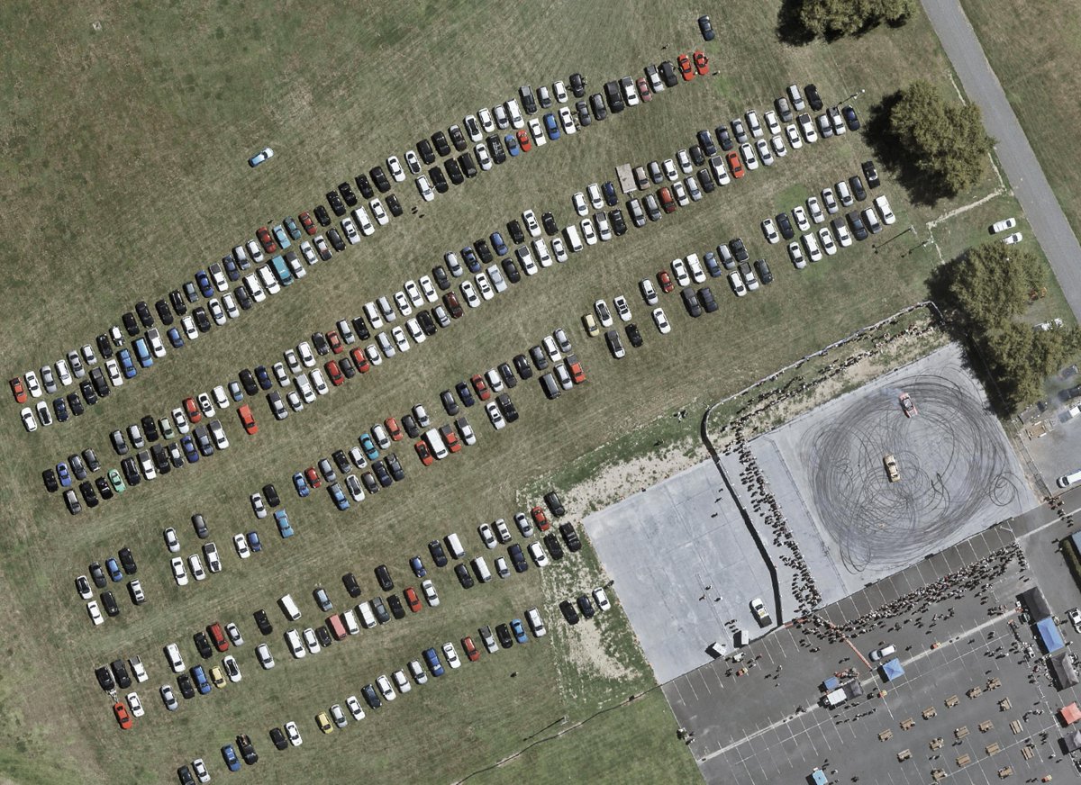 LINZLDS's tweet photo. Thanks to @CouncilHamilton for new high res urban imagery of Hamilton / Kirikiriroa City. Available at https://t.co/gT6zeNSc1O &amp; https://t.co/qodmL5eSer #opendata (Image: Claudelands Event Centre) https://t.co/fqHb624Mju