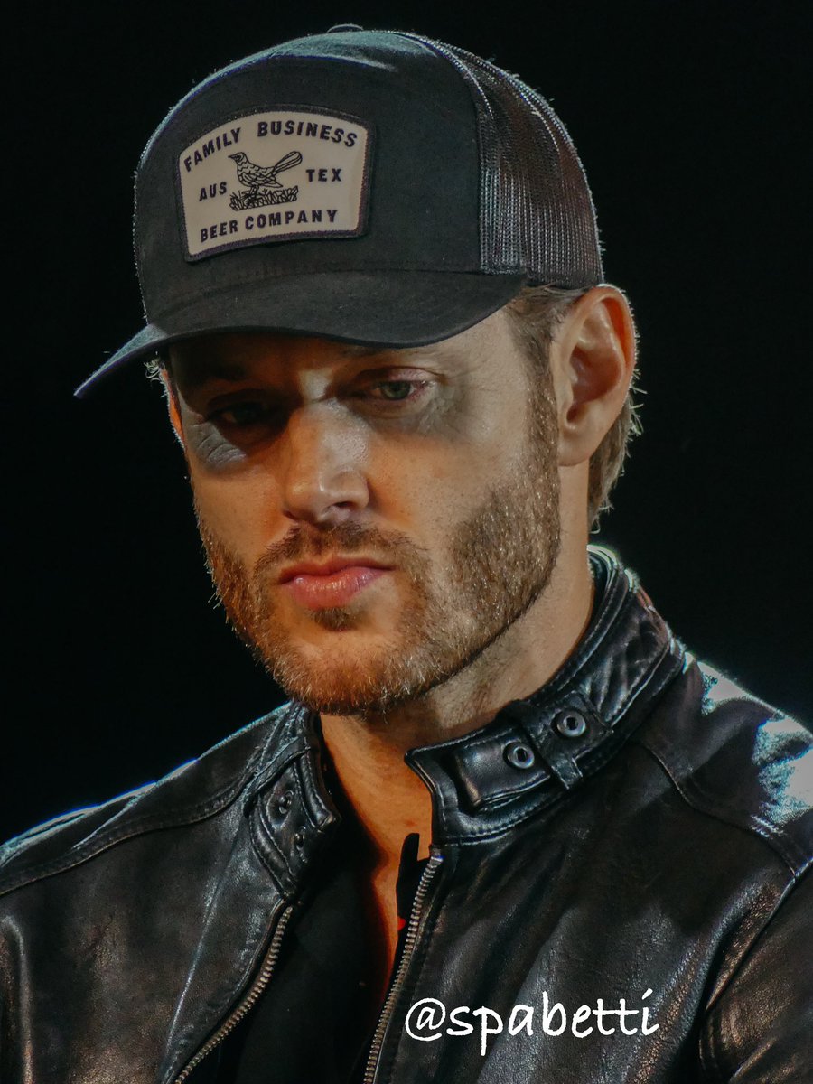 Spabetti's tweet photo. #jib12 #jensenackles https://t.co/xe0asrJQvR