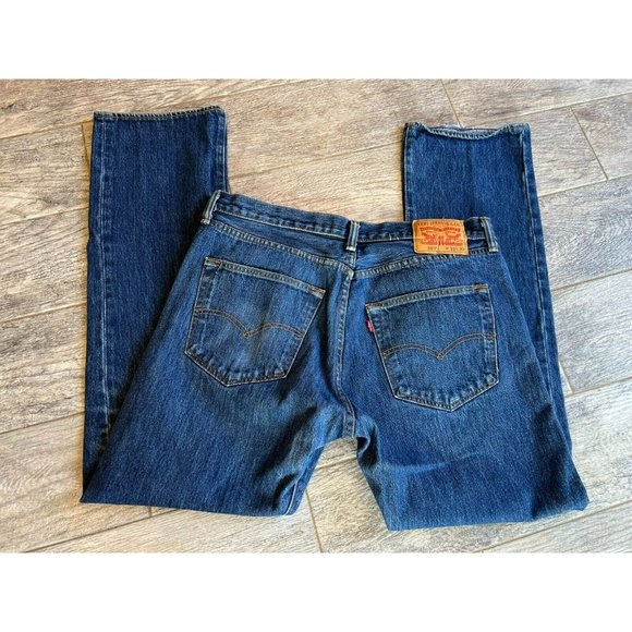 jokatzamazfinds's tweet photo. So good I had to share! Check out all the items I'm loving on @Poshmarkapp from @sarahsaintjohn @piece_of_scrap #poshmark #fashion #style #shopmycloset #rewash #stoneycloverlane #levis: https://t.co/VRO5jlZchf https://t.co/5yCYBVLY7p