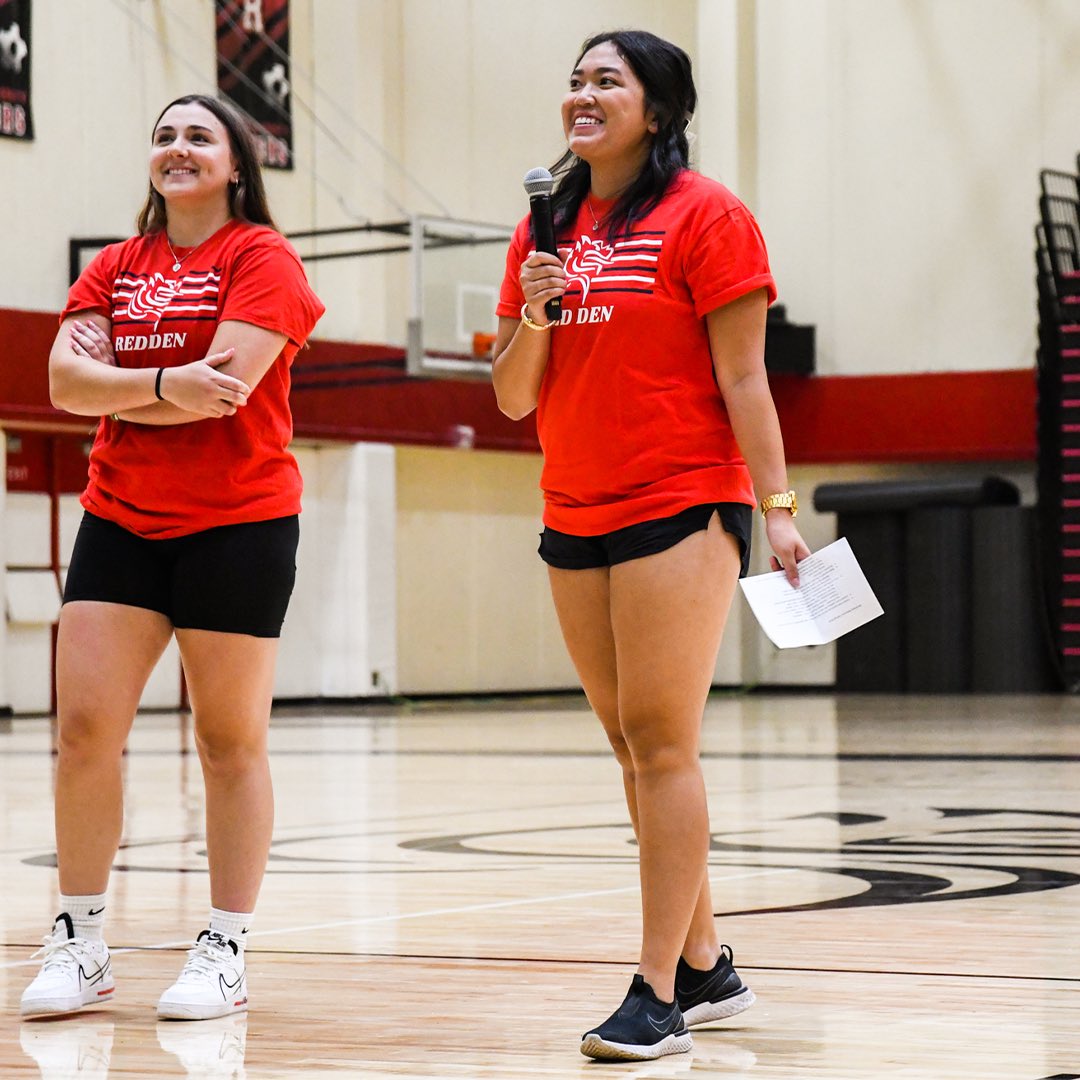 goboxers's tweet photo. Over 500 student-athletes gathered in the Stoller Center last night for the All-Athlete Welcome. So great to see all of our Boxers together!

#GoBoxers https://t.co/FPyFlZUhPq