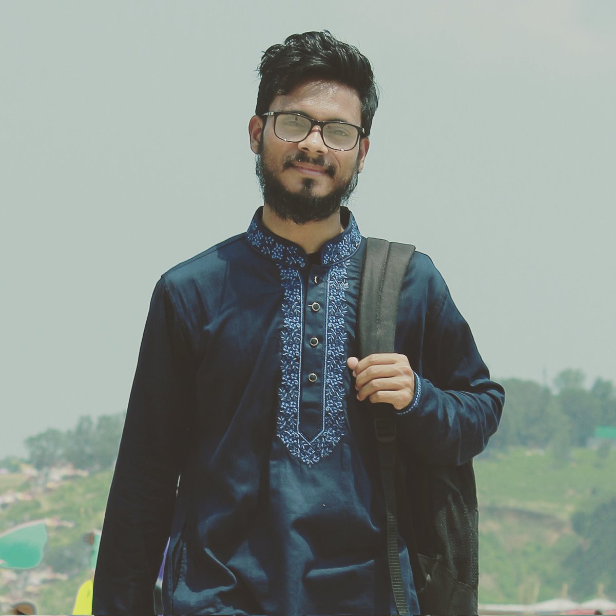 LRShahan's tweet photo. #NewProfilePic https://t.co/ky4uFRlkgP