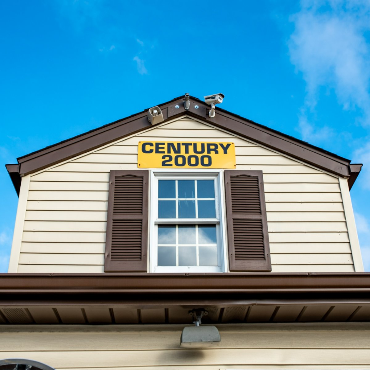 Century_2000's tweet photo. When you need to upgrade your car's audio system, give the experts a call at (330) 630-3595. https://t.co/cjxXpa1SXe