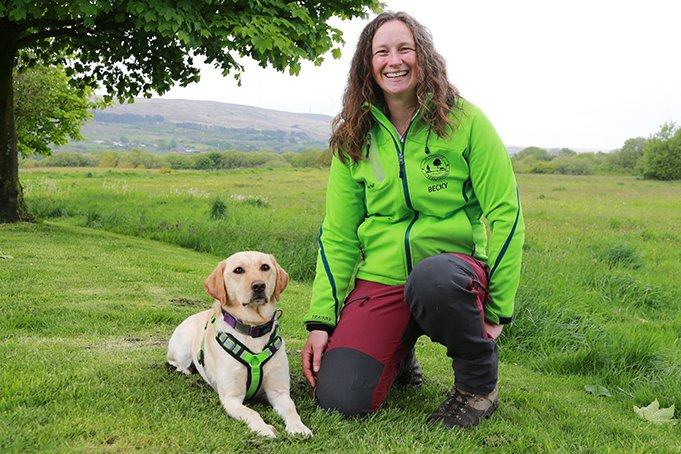 pettraileruk's tweet photo. Founder Becky trained and qualified in Austria to teach lost animal search (Pettrailing) 
Pettrailer UK provides advice &amp; training to pet guardians, assists in lost animal search, in addition to raising awareness &amp; fundraising for a variety of good causes
#dogtraining https://t.co/iSC4rDXS99