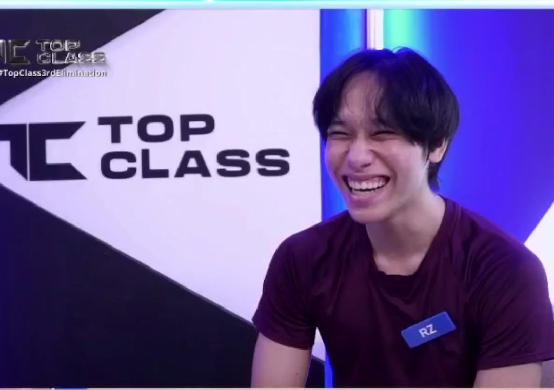 shielaelegado's tweet photo. Let's go #KUMUTOPCLASS5to7
I wanted to see this happy kid on stage again 😎🖤
#paRZyColas
#ouRZone
#timetopaRZy
#mgamaRZtes https://t.co/OEs1KmwT4v
