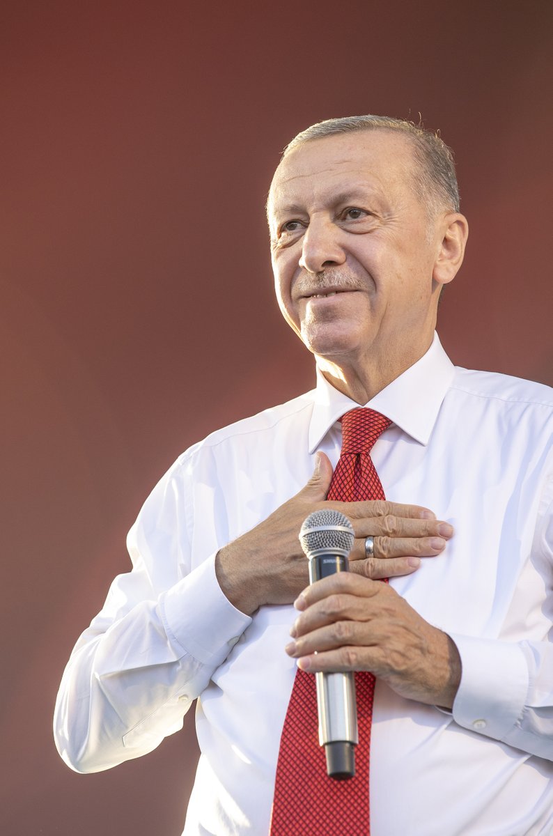 RTErdogan's tweet photo. Büyük Zafer’in arefesinde, zaferin şehrinde...

Teşekkürler Afyonkarahisar... 🇹🇷 https://t.co/mwxyNk6pCZ