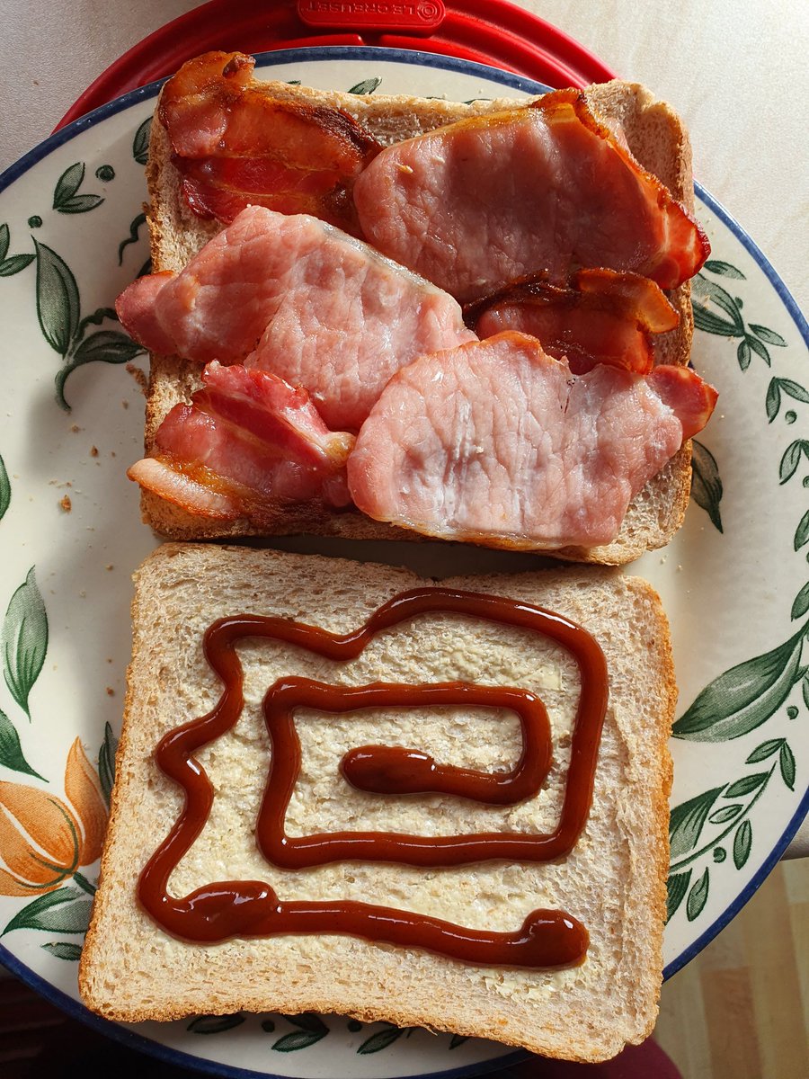 FurnessDweller's tweet image. The HP sauce is non-negotiable - but white or brown bread for the #bacon buttie? #bacontime #Buttie