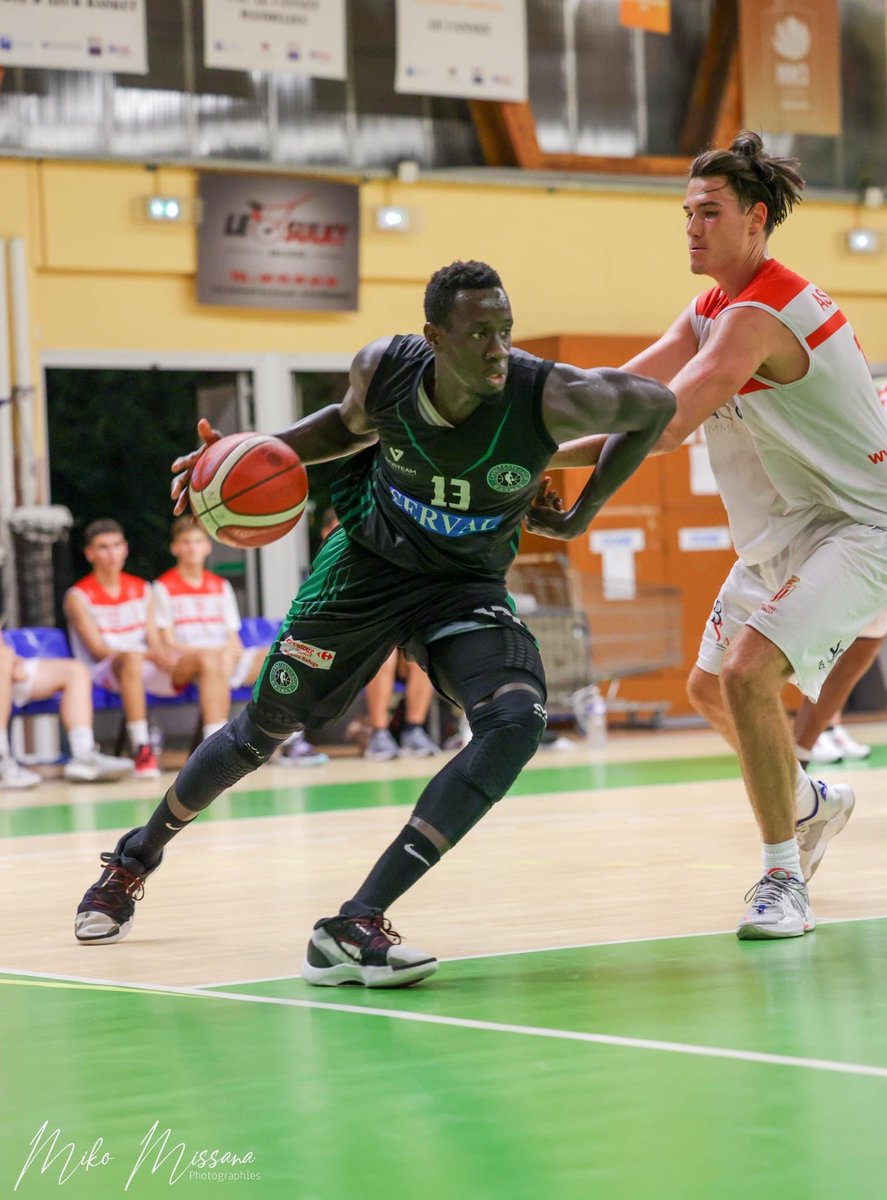 On se retrouve demain soir ! ⚡️

🆚 SAPELA
⌚️ 20h00
📍 Gymnase Principiano

📸 Miko Missana merci 🙌

#ffbb #basketball #lecannet