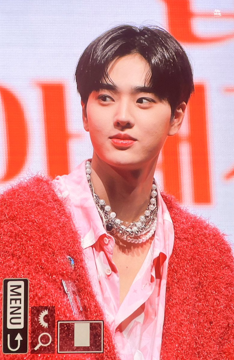 EunchanBrazil's tweet photo. 📸 29.08.22 | Mais fotos do Eunchan durante o showcase de hoje

[1/3]
@TPST__official @TPST_twt #템페스트 #TPST #TEMPEST #EUNCHAN #은찬 https://t.co/BinEuA89dS