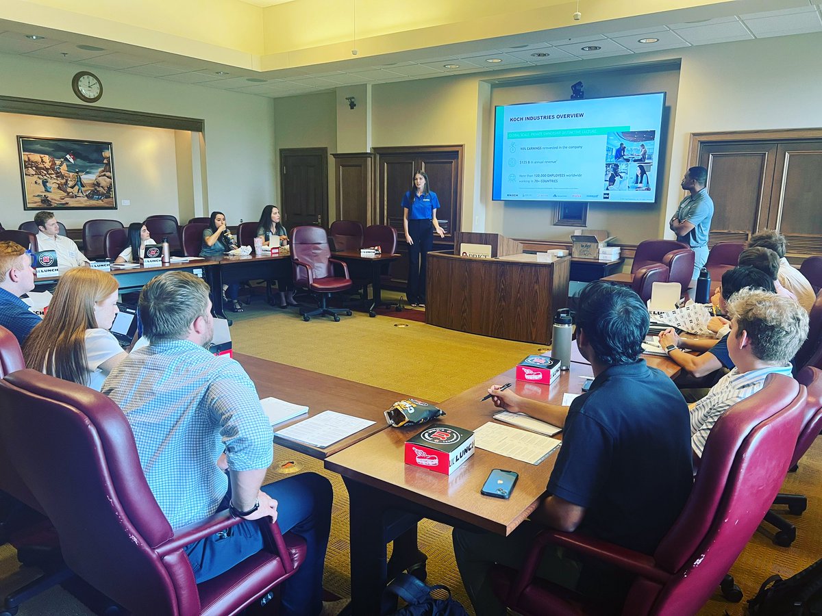 jcplpOU's tweet photo. We are so excited to welcome @KochIndustries to campus for our first Lunch &amp; Learn of the year! We thoroughly enjoyed visiting their  headquarters in Wichita last spring and are thrilled to host them here on campus! #JCPLP https://t.co/WnHlAHkQ2K