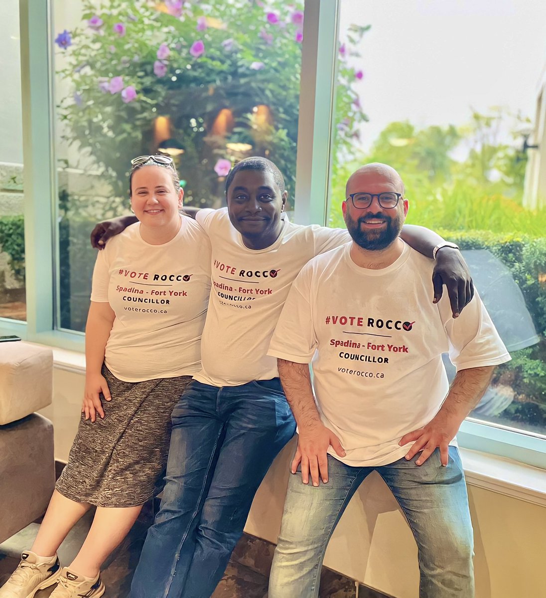 Rocco4Toronto's tweet photo. Canvassing is joyous with these wonderful individuals by my side. I appreciate being able to meet our Spadina- Fort York neighbours personally. Stop and say HI for a chat 😁 #spadinafortyork #spafy #topoli #tovotes22 #onpoli #toronto #spafycc #cityoftoronto #libertyvillage https://t.co/0K4jrUZ1QH