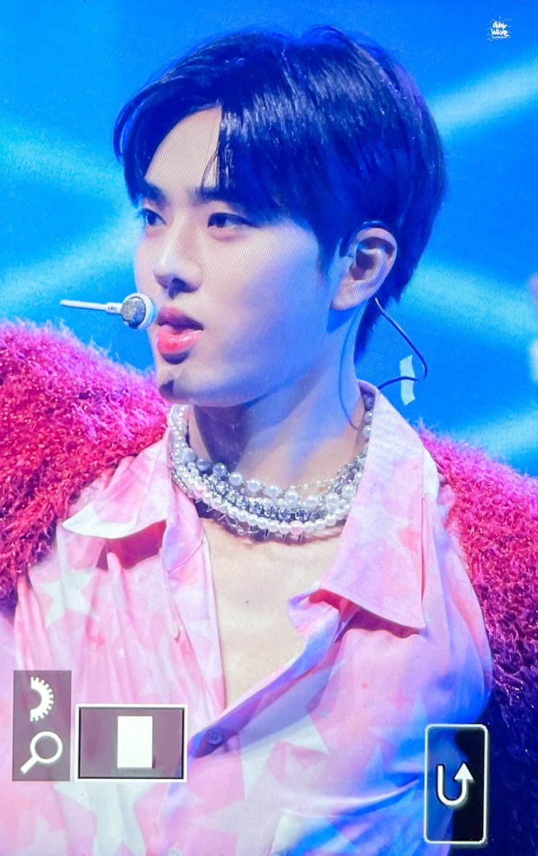 EunchanBrazil's tweet photo. 📸 29.08.22 | Algumas fotos de Eunchan enquanto performava as músicas do novo mini album 

[1/2]
@TPST__official @TPST_twt #템페스트 #TPST #TEMPEST #EUNCHAN #은찬 https://t.co/vx89PQmqiN