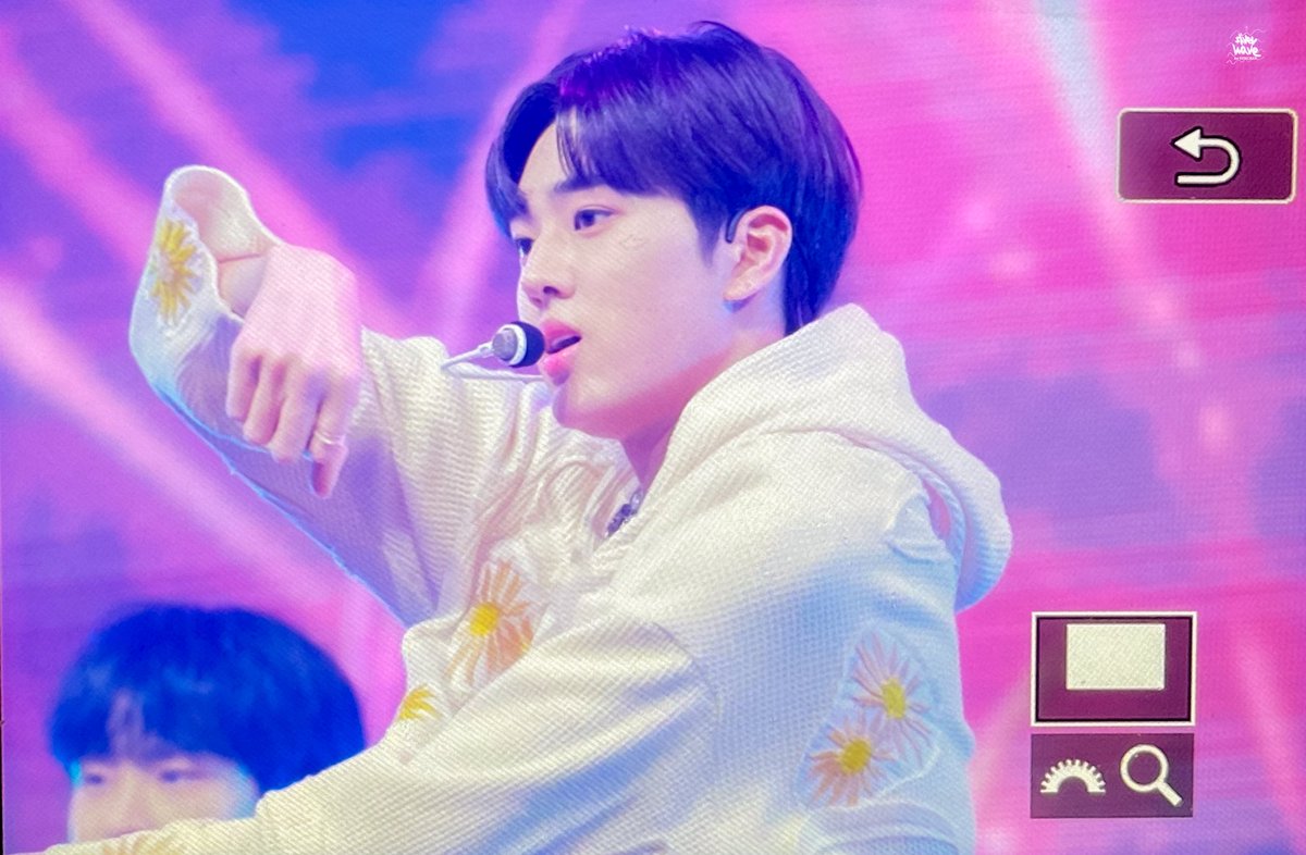 EunchanBrazil's tweet photo. [2/2] https://t.co/WBYilWYKnl