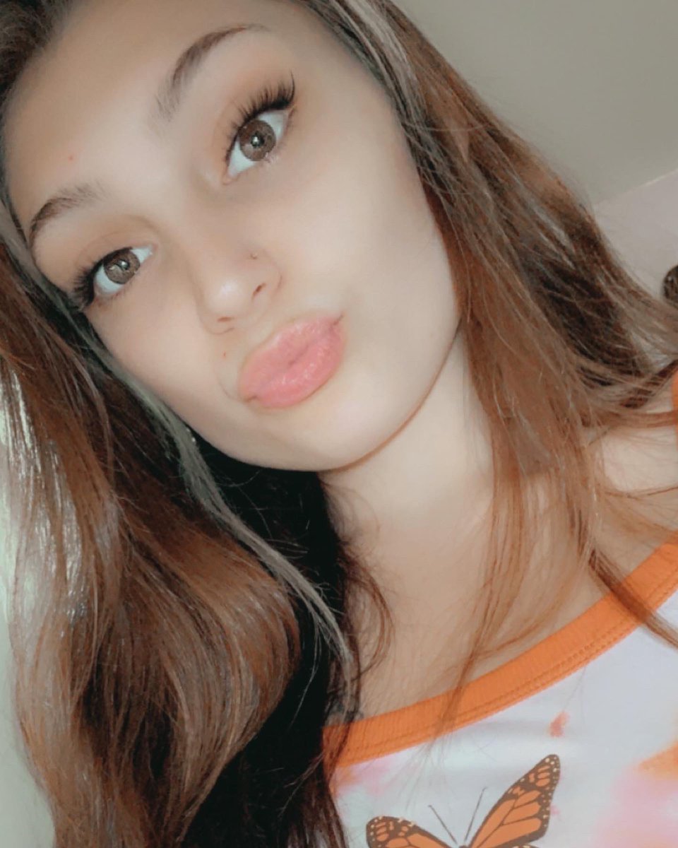 CheyenneKasey_'s tweet photo. 💋 https://t.co/TwJVQNW2u6