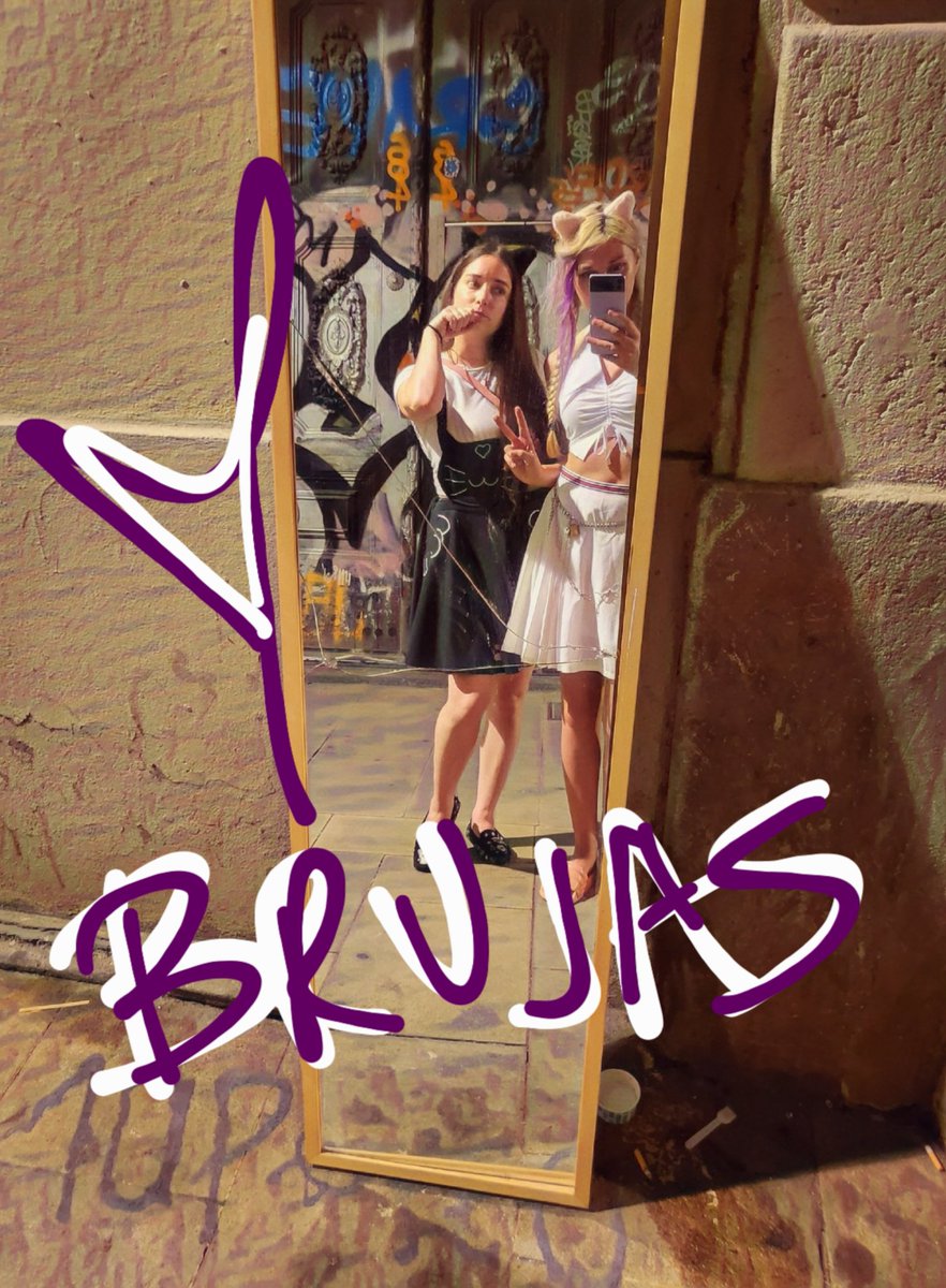 TinyAsparagus's tweet photo. Brujas de gatos
#spaina https://t.co/vb2YW3KCUY