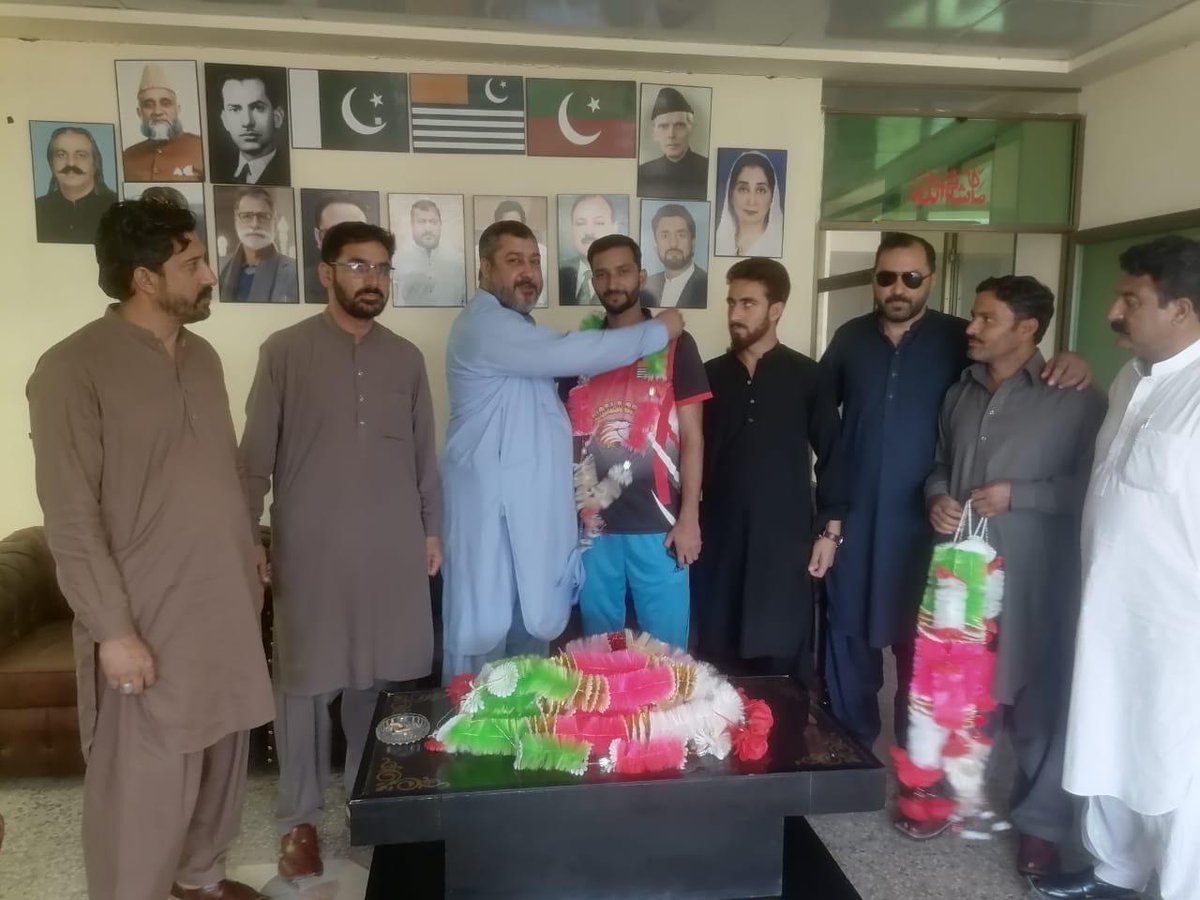 Sardarkhattab's tweet photo. حلقہ ایل اے 20 پونچھ 03 کھائیگلہ ٹاون سے متحرک سیاسی سماجی شخصیات سردار زبیر خورشید اور سردار علی خلیل کو طور پر پی ٹی آئی میں شمولیت پر خوش آمدید کہتے ہیں۔ https://t.co/tEVXCK5XRc