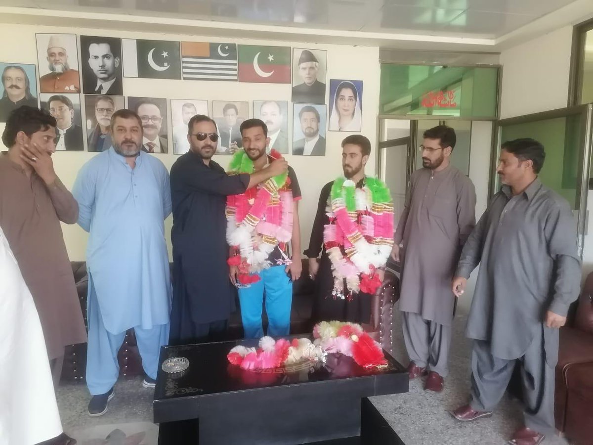 Sardarkhattab's tweet photo. حلقہ ایل اے 20 پونچھ 03 کھائیگلہ ٹاون سے متحرک سیاسی سماجی شخصیات سردار زبیر خورشید اور سردار علی خلیل کو طور پر پی ٹی آئی میں شمولیت پر خوش آمدید کہتے ہیں۔ https://t.co/tEVXCK5XRc