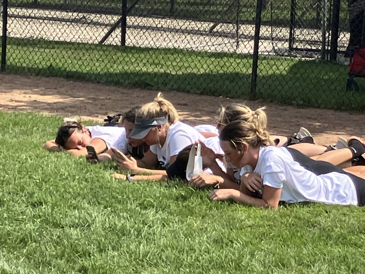 CCSJSOFTBALL's tweet photo. Just a few pics from the weekend ♥️

#CCSJSOFTBALL🥎 https://t.co/Z5xUXgGgKQ