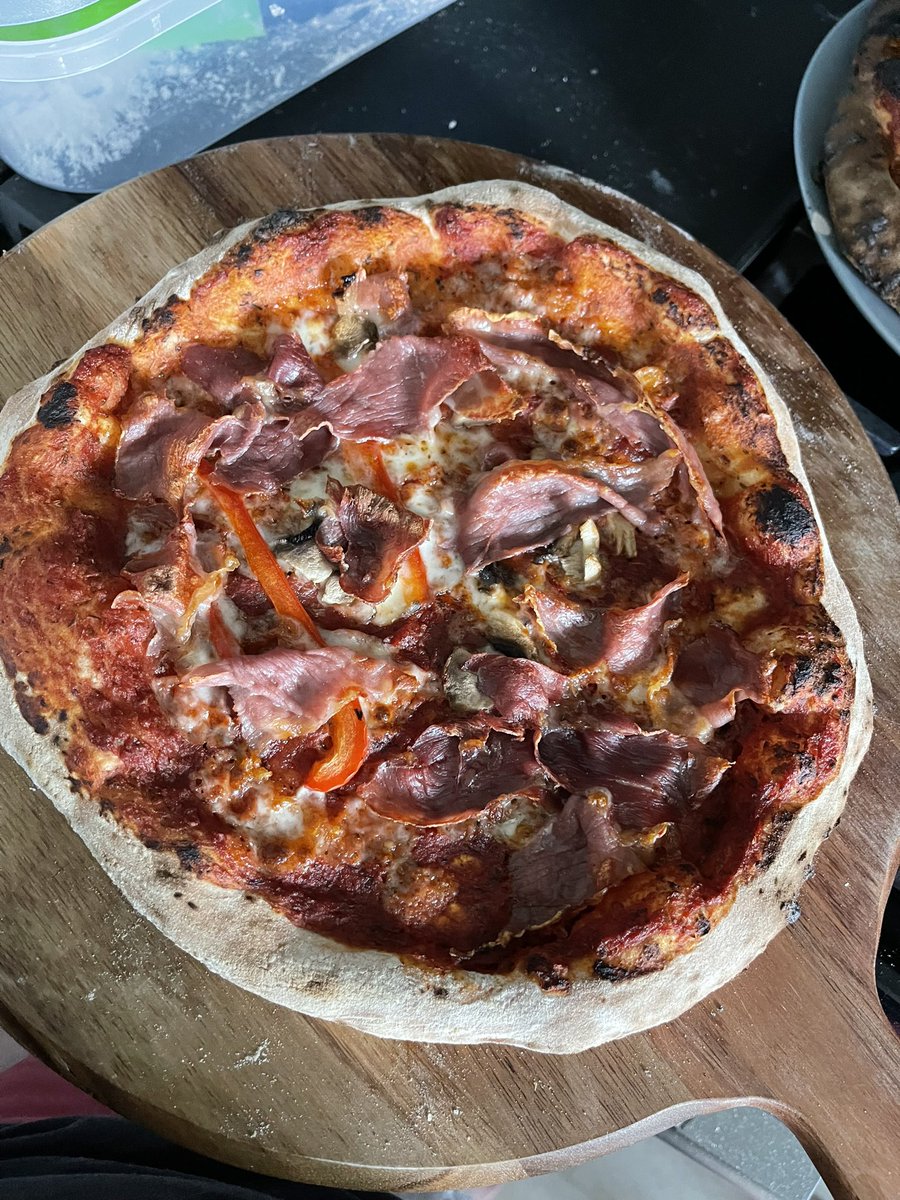 Caryl Tan tweet media