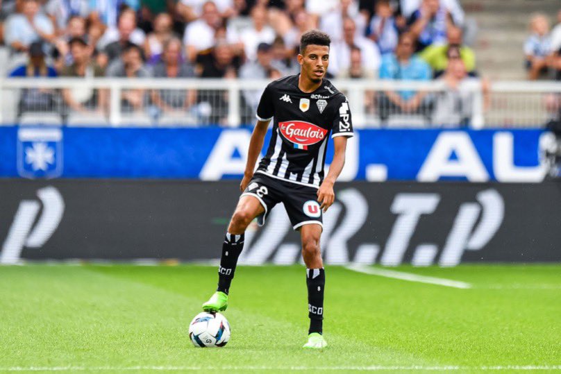 🚨 SOCCER212 🇲🇦 régale encore une fois avec <a href="/AzzedineOunahi/">Azzedine Ounahi</a> du <a href="/AngersSCO/">Angers SCO</a>, qui offre son maillot 👕 

Pour le remporter : 

1 ) Follow <a href="/AzzedineOunahi/">Azzedine Ounahi</a> et <a href="/SCCR_212/">SOCCER212</a> ✅ 

2 ) Retweet ce tweet 🔁

TIRAGE AU SORT le 05/09 🗳️ #SCCR212 #Concours #SCCR212Live #SCO #Angers