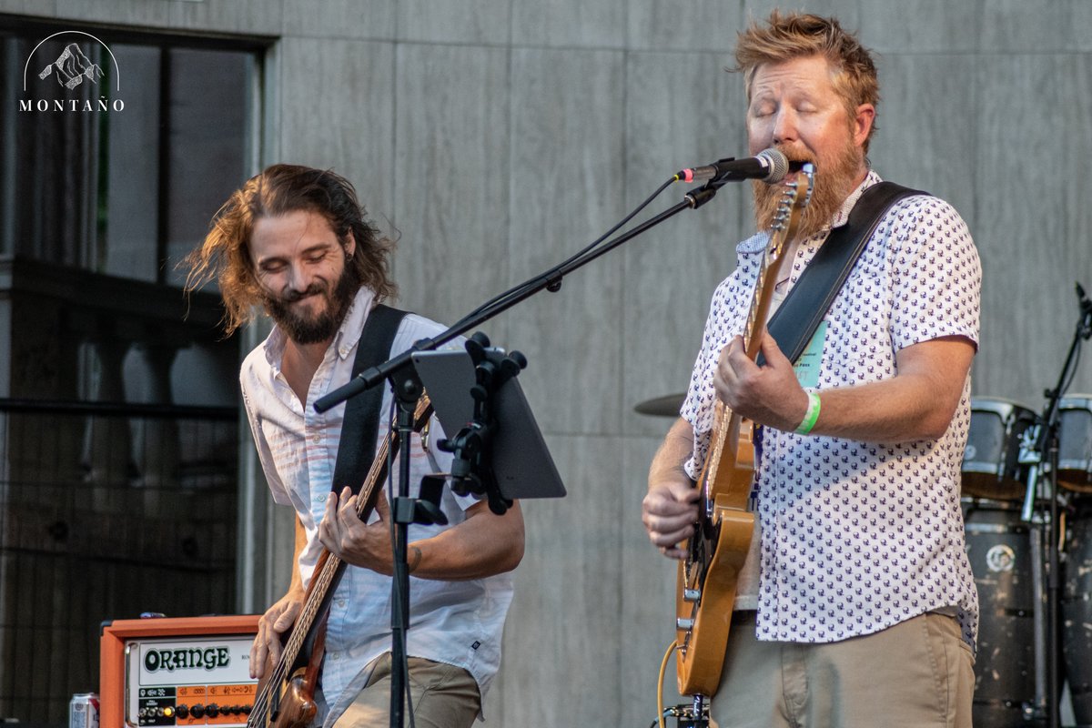 Float Like A Buffalo tweet media