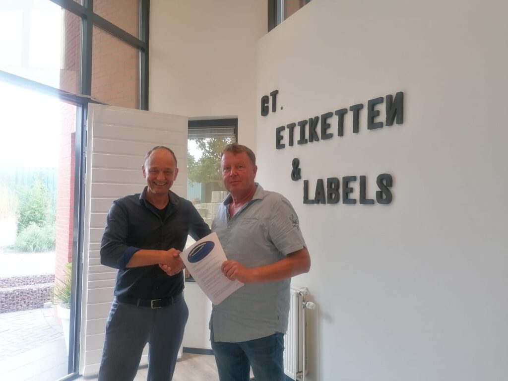 NKvvProtos's tweet photo. Ook GT Etiketten zit in de tas - https://t.co/MchHHf9QCE https://t.co/EjqfrdoR2L