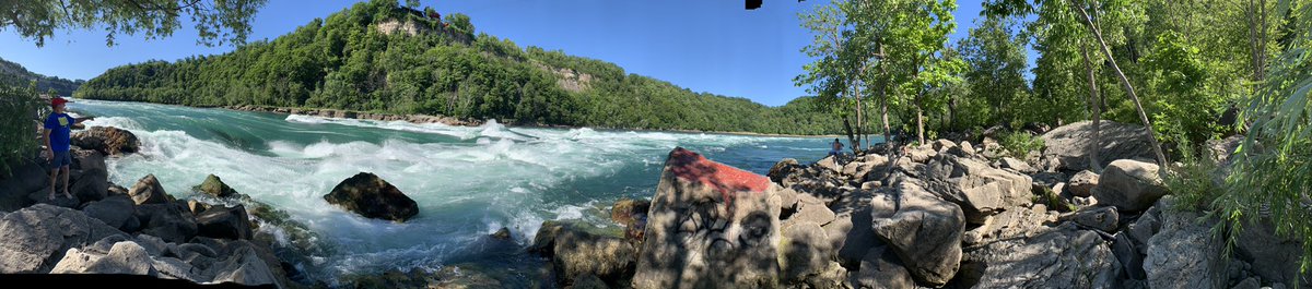 jatuskes's tweet photo. @DanRather Lower Niagara River https://t.co/OIng77e4Kp
