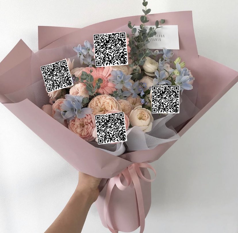 babyqueenation's tweet image. if you're #feelinglazy let me know with the hashtag below! 💤
and these flowers are for you💐