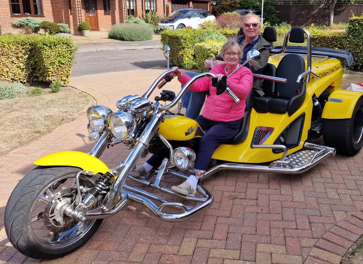 ChilternTrikes's tweet photo. Bumblebee was out and about in the #Chilterns this afternoon 😎 https://t.co/8RvMmXY8JB