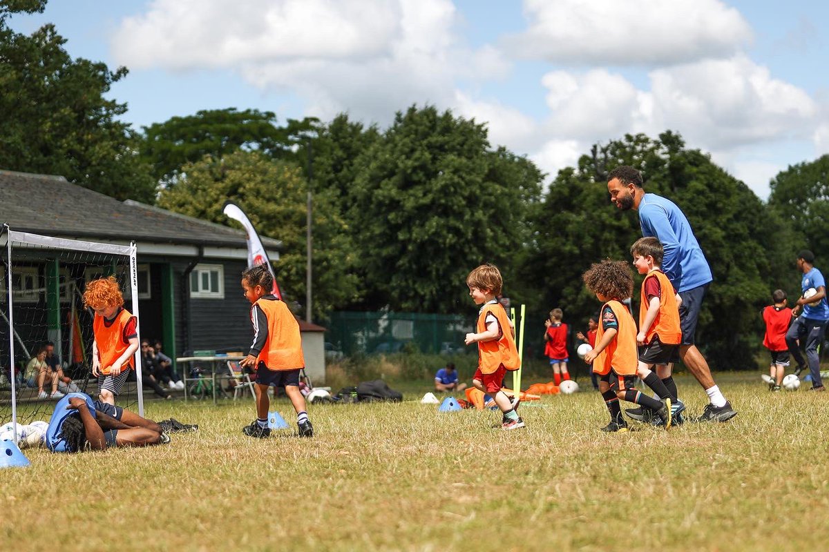 The 😴👵 game always proves to be popular with our younger children! Just under TWO weeks until autumn term football begins. If you haven’t yet secured your child’s place, head over to our website to get booked in! 👍