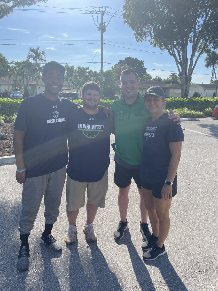 coach_moorehead's tweet photo. Another reminder that servant leadership will always be bigger than basketball. Thank you @GPNaples for the opportunity @Gyrenes had to serve over the weekend. 

@AMU_CoachMiller @AustinHawkins_ @Coach_McBride_ 
#FaithOverFear #SacrificeOverSelf https://t.co/eGKFVrepMB