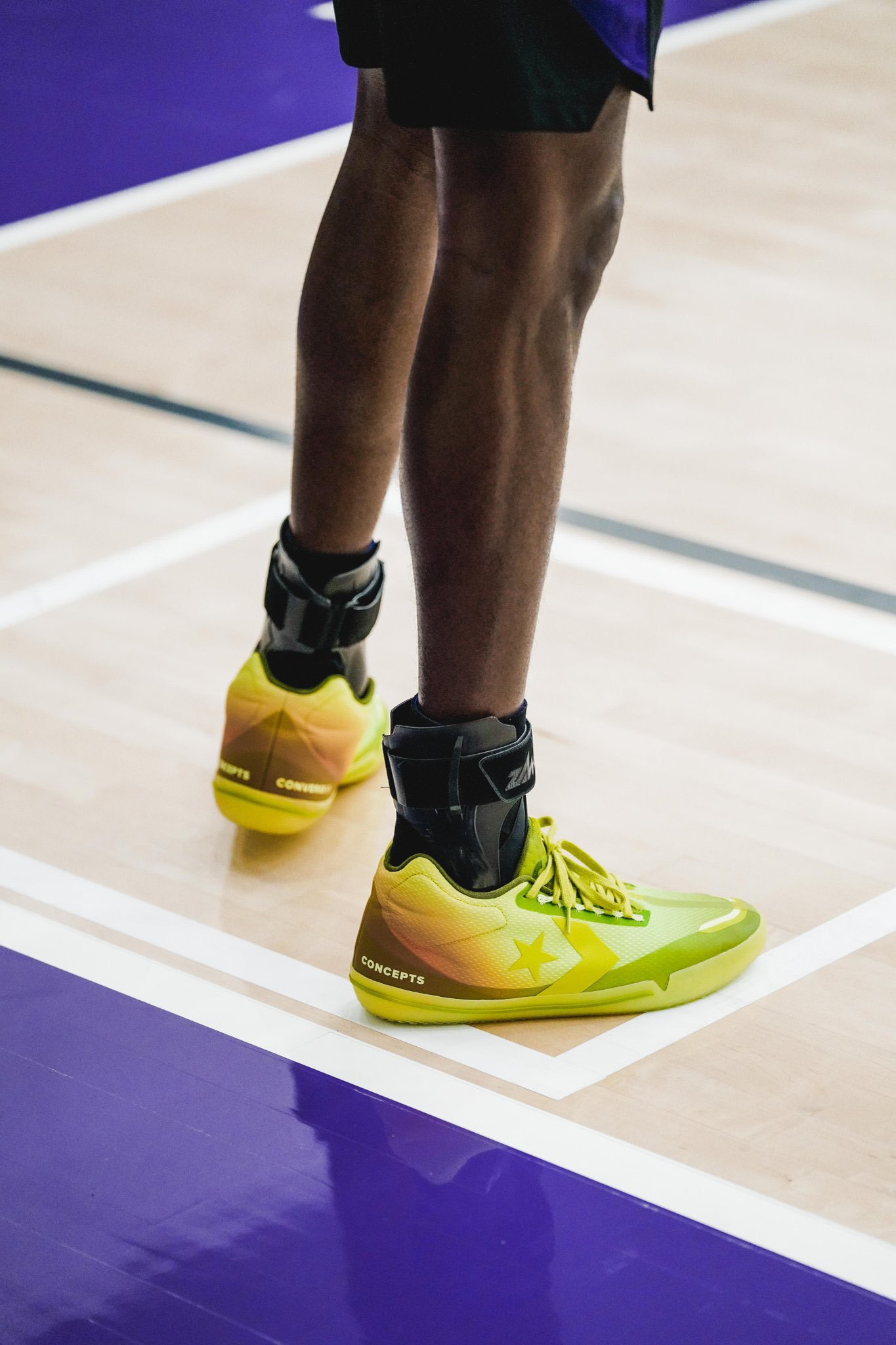 LOOK: De'Aaron Fox's sneakers this season