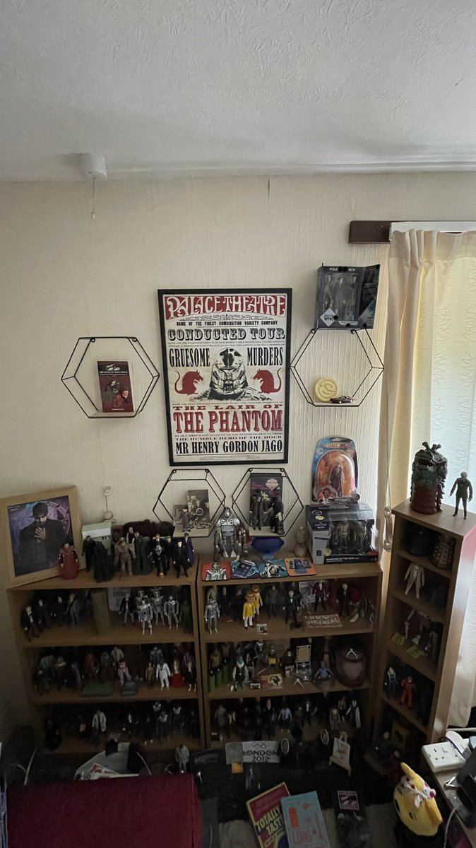 JR1991JR's tweet photo. Seeing as everyone else is here is my collection, might have to be more than one post so 🧵thread1/2

#DoctorWho #DoctorWhoCustomFigures #DoctorWhoCollection https://t.co/0ytVwXdNpS