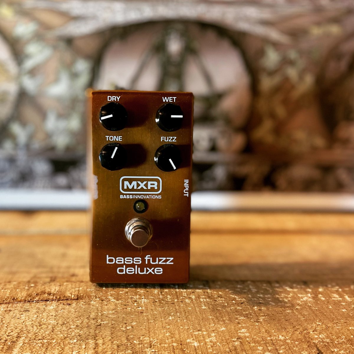 MadeForBass's tweet photo. Here’s my MXR Bass Fuzz Deluxe pedal. Love the warm, smooth, velvety fuzz. 

@jimdunlopusa #bassfuzz #basspedals #fuzzpedals #mxr #madeforbass https://t.co/LTu97h0fZz