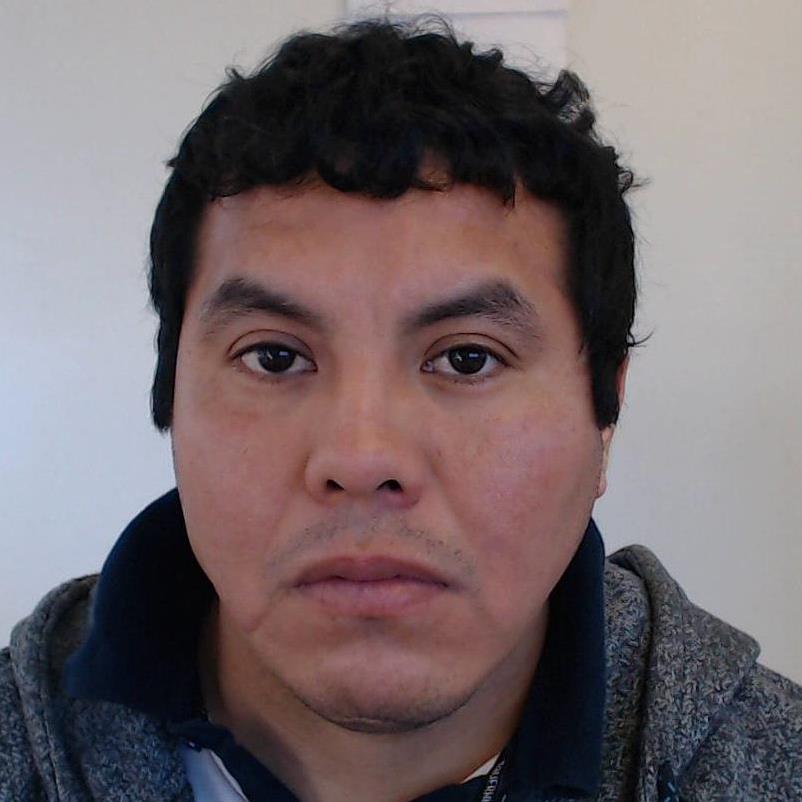 FiscaliaMadryn's tweet photo. QUIÉN ES “GALINDEZ” COLON, EL PELIGROSO DELINCUENTE POR EL CUAL PIDIERON LA PENA MÁXIMA POR EL CRIMEN DE BERYL WILLIAMS

Tiene un frondoso prontuario que incluye un homicidio y el robo a la casa de un ministro del STJ. El fiscal Jorge Bugueño pidió que sea condenado a 25 años. https://t.co/dm8es7wr2d