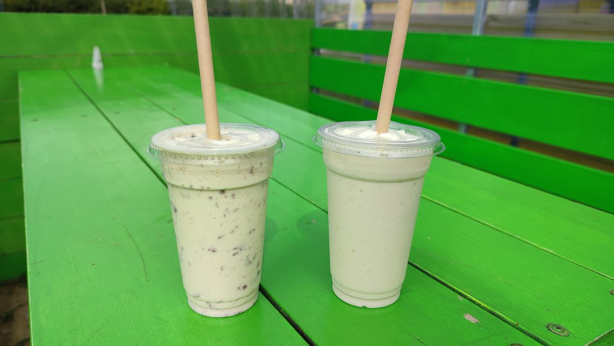 It was lovely to be given milkshakes from The Smoothie and Juice Bar in Carrick on Shannon, Leitrim.
This was a thank you for mentioning them. I really do love what they do, their waffles are unreal.