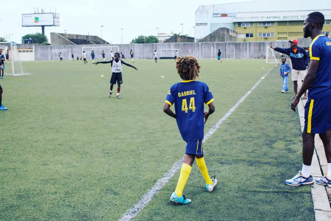 f8ballersafrica's tweet photo. #PremiumTeam in action 📸
Watch goal by Mololuwa in next post ▶️
#football #soccer #footballacademy #footballplayers #WeAreChampions
@ramdy_clothings @pecksgreygroup @wevolveideas @wakapassf @quickmediaprint
WE ARE CHAMPIONS 🏆⚽💛 https://t.co/Th3daiBBvw