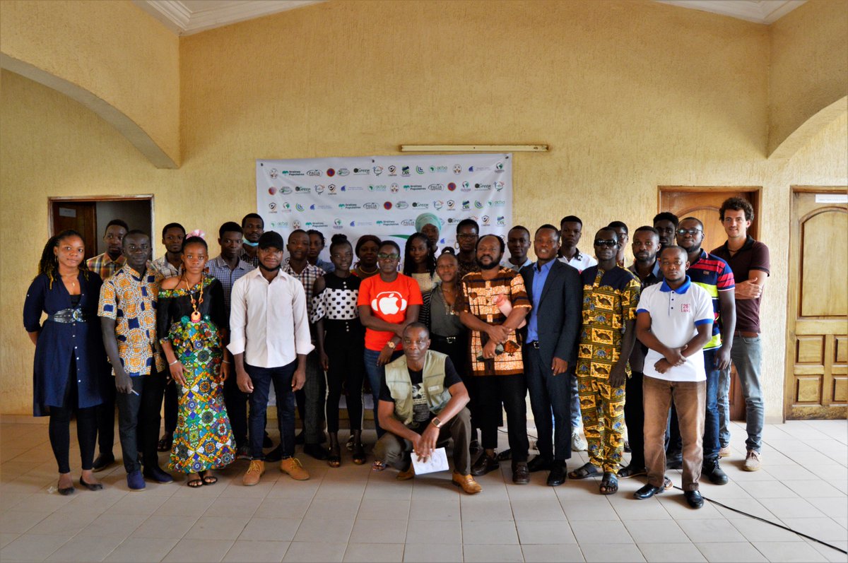 ojeddtogo's tweet photo. [ RECAP - COMMÉMORATION DE L'ANNIVERSAIRE DES 5 ANS DE L'OJEDD ]

Ce vendredi 26 août 2022, nous avons célébré à l'espace #OGreenHub, le cinquième anniversaire de la création de notre association couplé d'une Journée Portes Ouvertes. 

#ojeddtogo #TgTwittos #Togo https://t.co/Xnp8zOD6vG