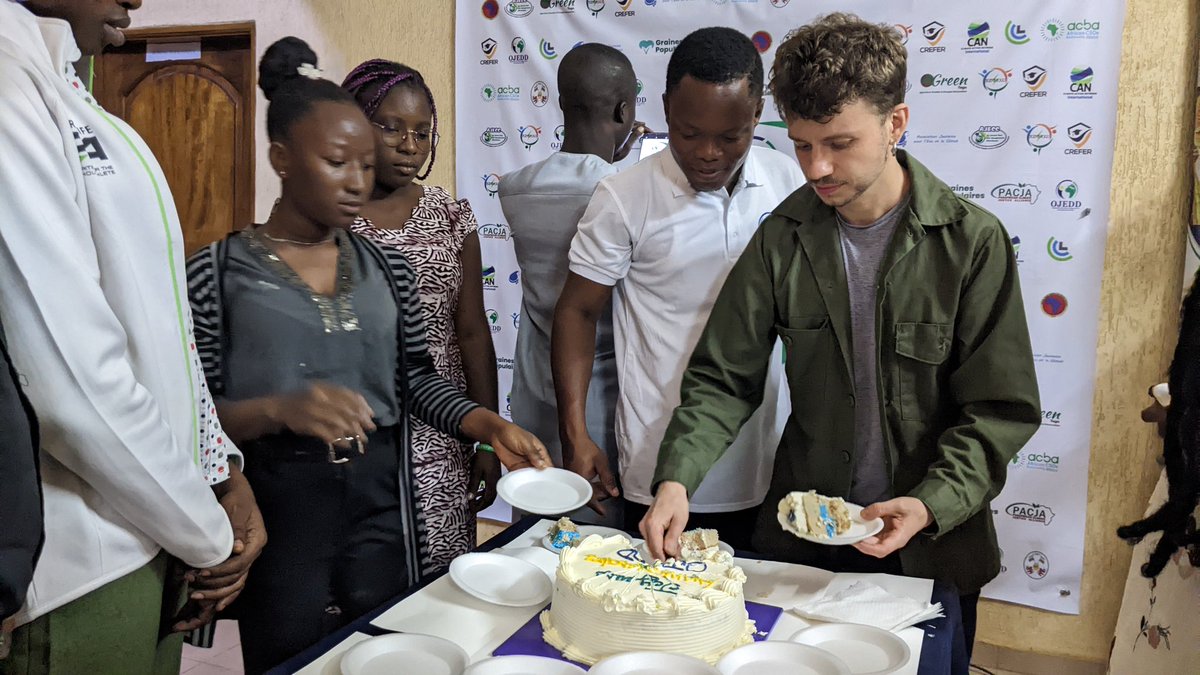ojeddtogo's tweet photo. [ RECAP - COMMÉMORATION DE L'ANNIVERSAIRE DES 5 ANS DE L'OJEDD ]

Ce vendredi 26 août 2022, nous avons célébré à l'espace #OGreenHub, le cinquième anniversaire de la création de notre association couplé d'une Journée Portes Ouvertes. 

#ojeddtogo #TgTwittos #Togo https://t.co/Xnp8zOD6vG