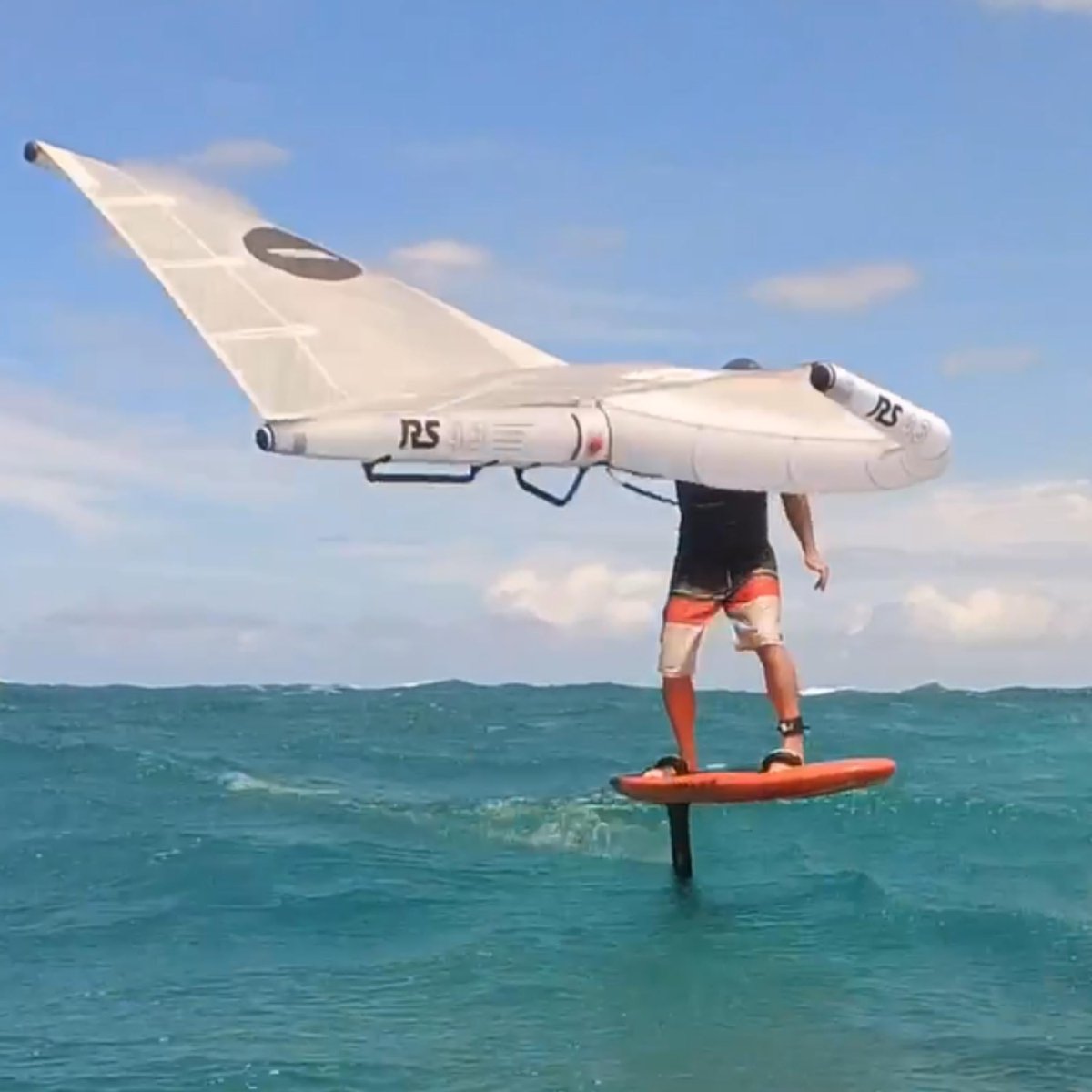 mountains2water's tweet photo. Get out & fly across the water before summer is over. The RS wing is perfect for new to advance riders https://t.co/YAWf3IBqCg
🏄♂�� Stefano
📷 @jdfollowcam
#takumaconcept #wingfoil #wingfoil #wingfoiler #watersports #rswing #foilsurfing #surfing #wingsurf #wingfoilmagazine https://t.co/qoNb7hxlu1