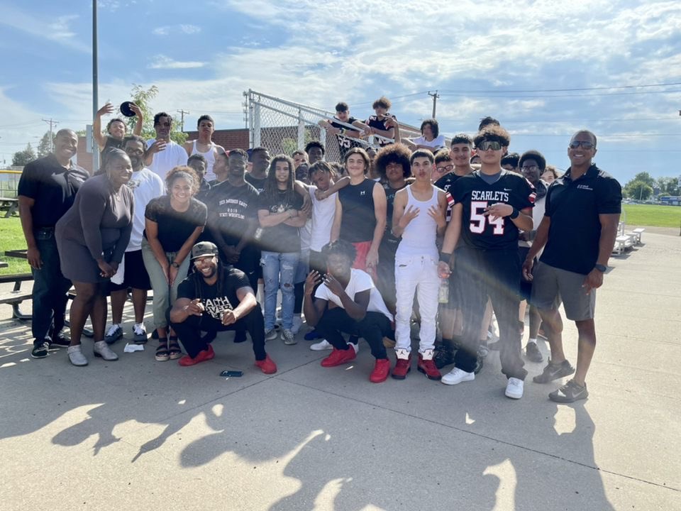 IowaBE's tweet photo. Last Friday, Black Excellence Iowa had the pleasure of providing pregame meals for the East High School Football team. We had a great time interacting with the student-athletes prior to their first game of the year. https://t.co/uiXvMnEjUx