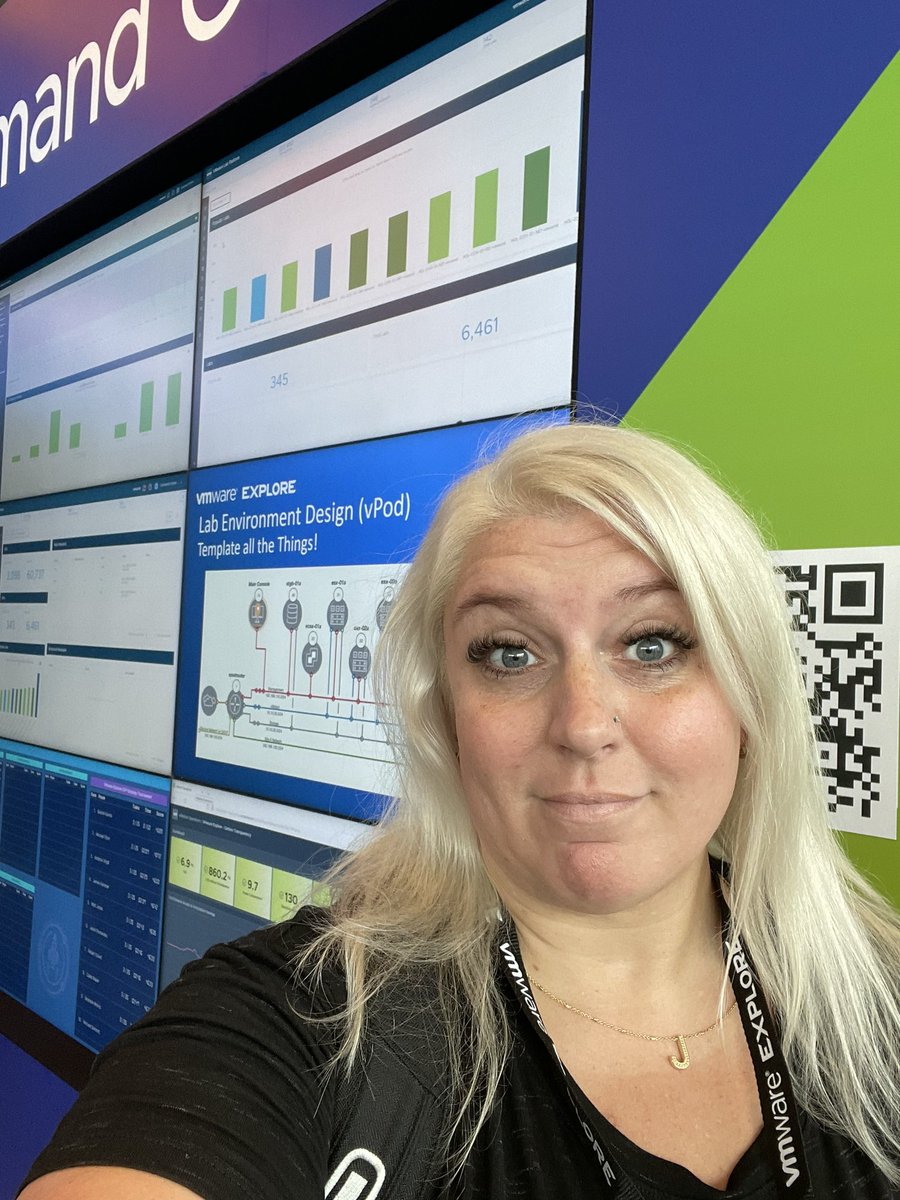 joraye's tweet photo. Command Center for @VMwareHOL #exploreHOL #VMwareExplore #girlsintech #moscone https://t.co/0Ovfp26PcM
