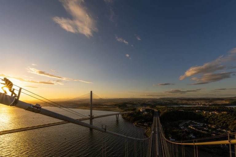 IPOTUl's tweet photo. #IsaacWright,also known as #Drift is continuing his legacy as one of the #NFT space’s foremost photographers with his latest work Bridging the Gap.This newest collection features shots taken from impossible angles. Source:nftnow #NFTs #NFTCommunity #OpenSeaNFT #nftart #ethnft https://t.co/ZY44Prjfcw