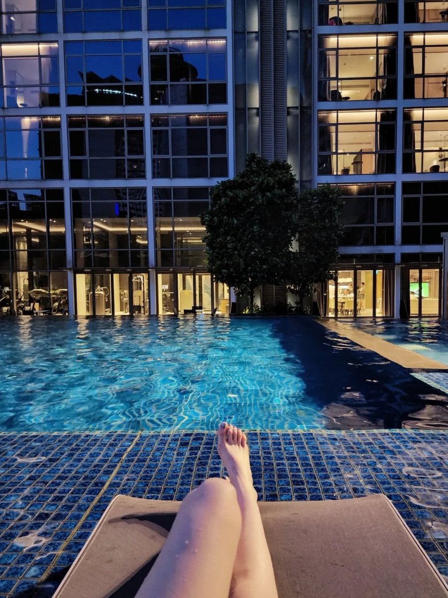 ChristyTan_'s tweet photo. Enjoying your life and views
#Swimming #Enjoy https://t.co/ODjrtHygzF