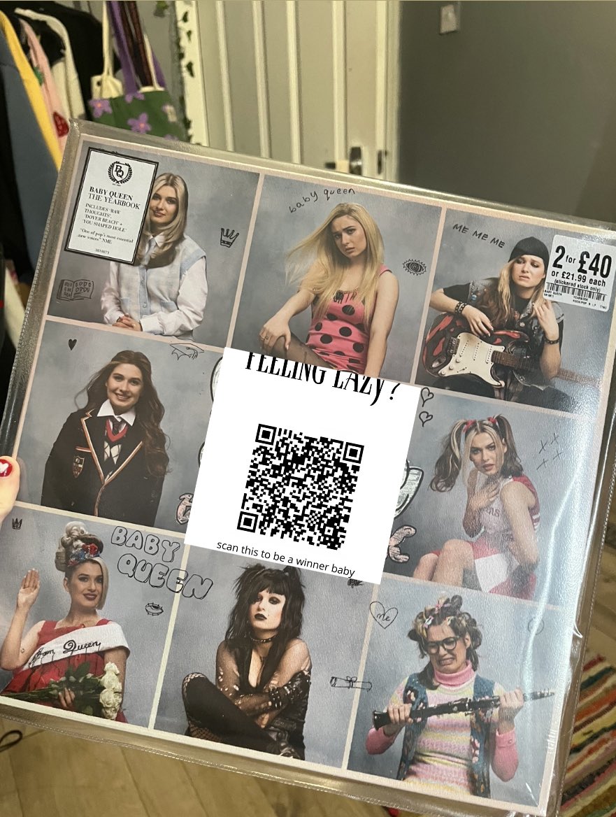 tehetillytehe's tweet image. hmm #feelinglazy @babyqueen 💤💤