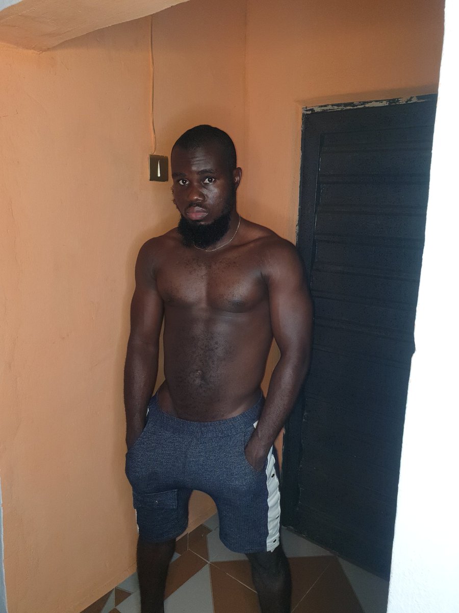 Youngpu45056251's tweet photo. @Black9jaberry_ Hey ya'll it's me  young 😍, account suspended. Please follow me @Youngpu45056251 https://t.co/5EiiN9wIHi