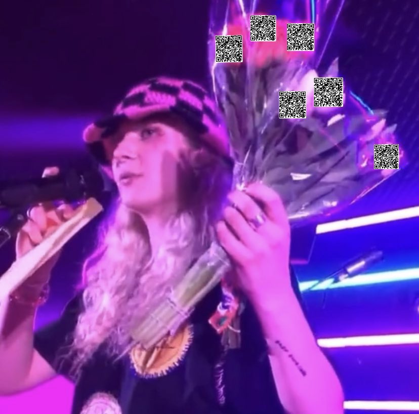 babyqueenation's tweet image. oh what's up with these flowers? #feelinglazy 💤