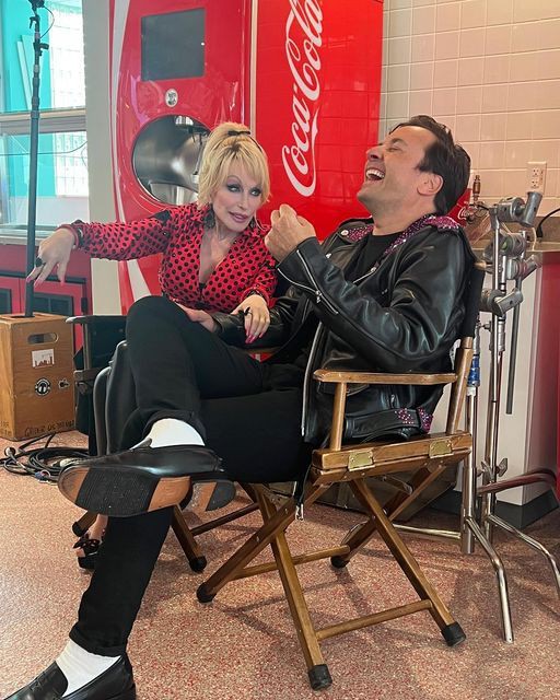 JoannaNiedziela's tweet photo. Jimmy &amp;Dolly Parton ♥️♥️🥰 https://t.co/ONHIjzGwHo