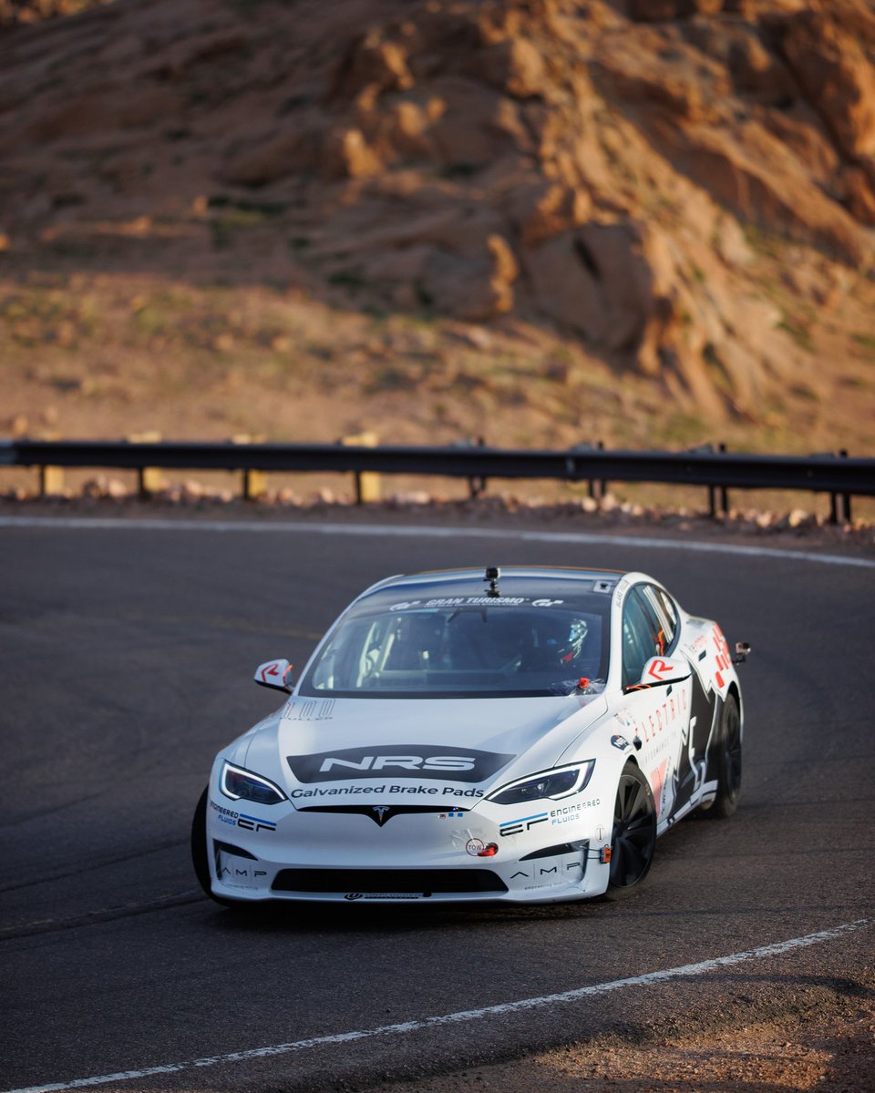 PPIHC's tweet photo. Wishing a Happy Birthday to #100thRunning competitors, Blake Fuller and Chas Wirken!
•
📸 Luis Garcia / Louis Yio
#PPIHC #HappyBirthday #Tesla #ModelSPlaid #Porsche #CaymenGT4 https://t.co/PERWup5CTl